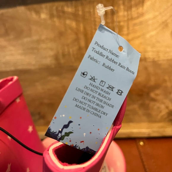 NWT Girls Rainbow Unicorn Rubber Rain Boots, Size 9, Pink, Spring - Picture 6 of 9